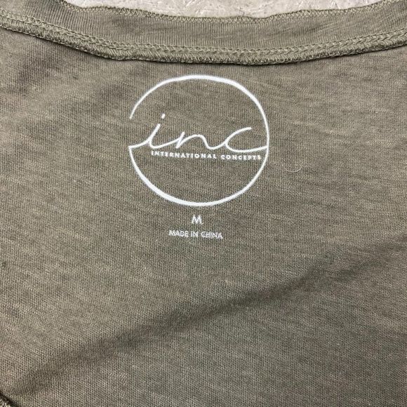 Women's Top - Picture 3 of 3